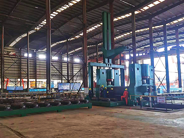 上輥萬能式卷板機(jī)